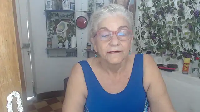 FunnyGrandma online show from April 30, 7:09 pm