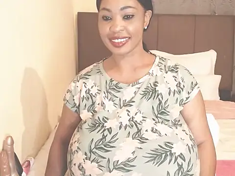 Snapshot of MissTits chatting on September 27, 9:47 am MissTits online show from September 27, 9:47 am