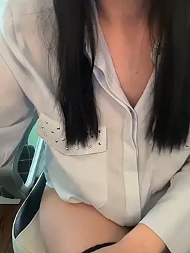 Snapshot of CallMeAngelica chatting on November 27, 10:39 am CallMeAngelica online show from November 27, 10:39 am