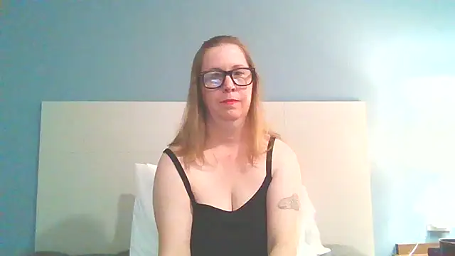 SweetandNaughty1 online show from February 24, 9:43 am