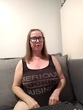 SweetandNaughty1 online show from November 7, 5:51 am