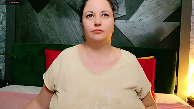 Snapshot of AleshaArabian chatting on January 9, 8:01 pm AleshaArabian online show from January 9, 8:01 pm