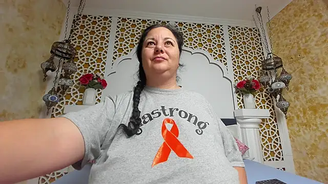 AleshaArabian online show from November 24, 5:29 am