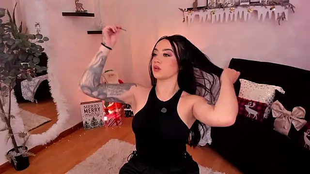 Snapshot of EmmyEvans1 chatting on November 29, 7:39 pm EmmyEvans1 online show from November 29, 7:39 pm