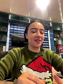 Snapshot of EmmyEvans1 chatting on December 15, 1:26 pm EmmyEvans1 online show from December 15, 1:26 pm