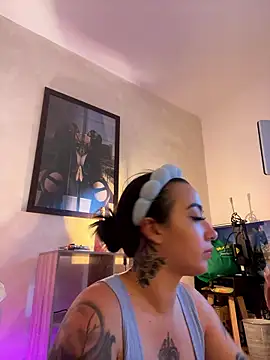 EmmyEvans1 online show from January 13, 1:27 pm