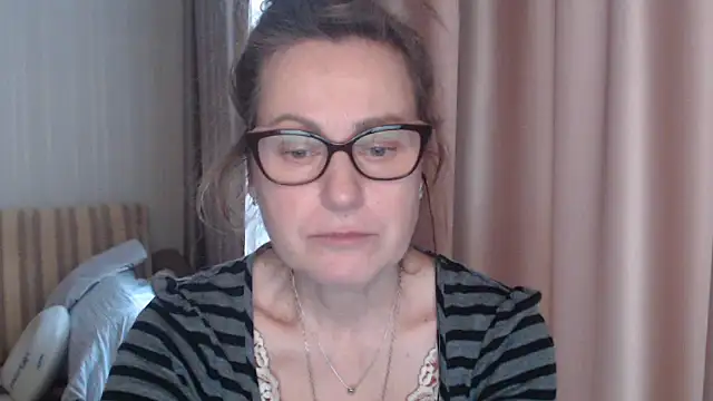 lauraoven online show from February 17, 12:27 pm