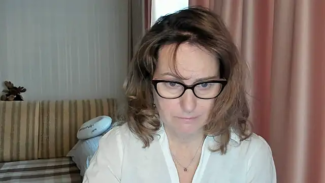 lauraoven online show from February 23, 2:04 pm