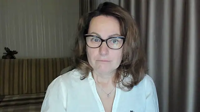 lauraoven online show from February 24, 4:15 pm