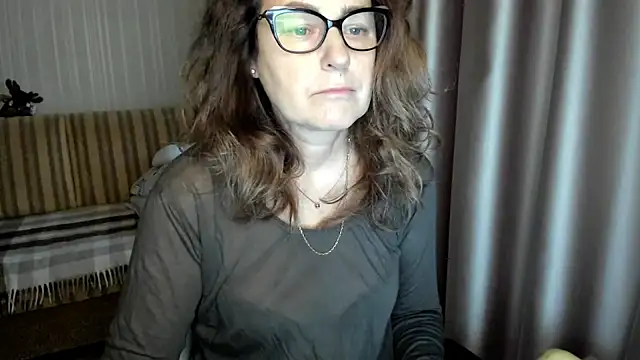 lauraoven online show from December 17, 7:25 am