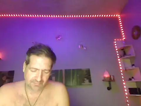 matrikes1 online show from December 6, 10:52 pm