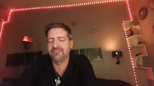 matrikes1 online show from December 13, 6:49 pm