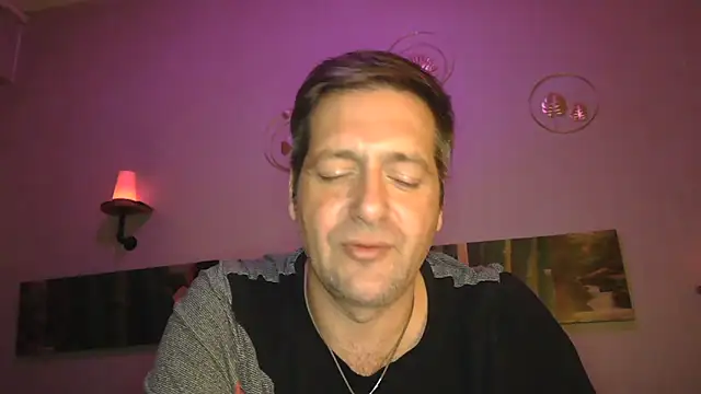 matrikes1 online show from January 13, 9:52 pm