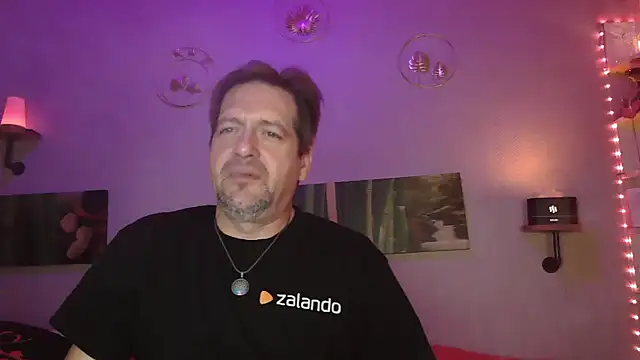 matrikes1 online show from February 7, 9:58 pm