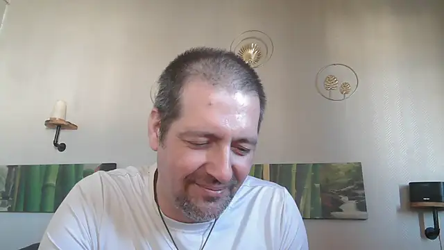 matrikes1 online show from March 2, 2:32 pm