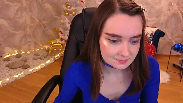 Snapshot of CloudGrace chatting on December 23, 3:15 am CloudGrace online show from December 23, 3:15 am