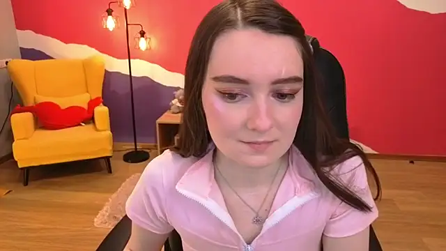 Snapshot of CloudGrace chatting on February 13, 3:13 am CloudGrace online show from February 13, 3:13 am