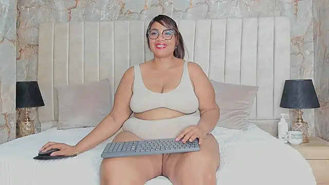 Snapshot of AranzaLatinBlacks chatting on January 27, 6:31 pm AranzaLatinBlacks online show from January 27, 6:31 pm