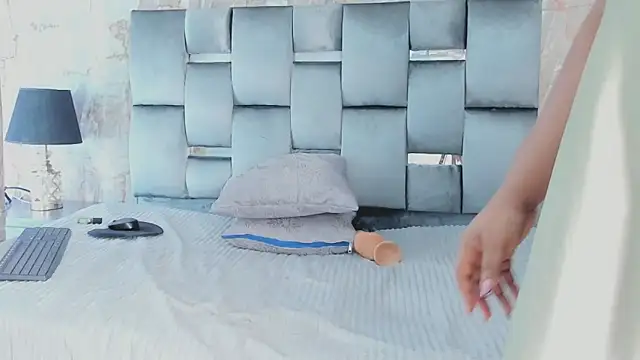 Snapshot of AranzaLatinBlacks chatting on March 13, 9:16 pm AranzaLatinBlacks online show from March 13, 9:16 pm