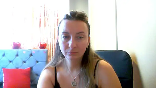 SusanCurt online show from February 23, 11:40 am