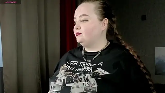 EMMA  CONNOR online show from November 29, 9:12 am