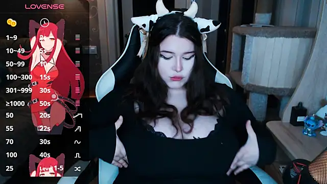 Snapshot of Mini_Mo chatting on October 29, 10:39 am Mini Mo online show from October 29, 10:39 am