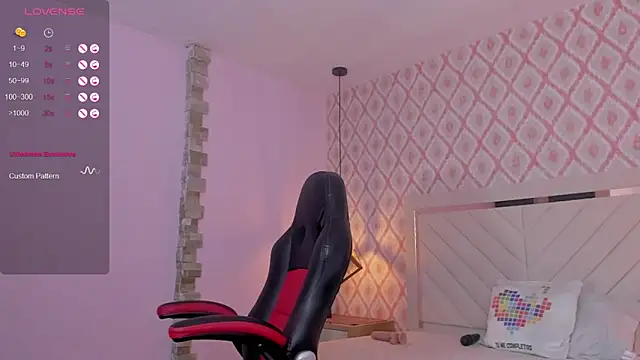 clarisKlein online show from February 24, 10:15 am