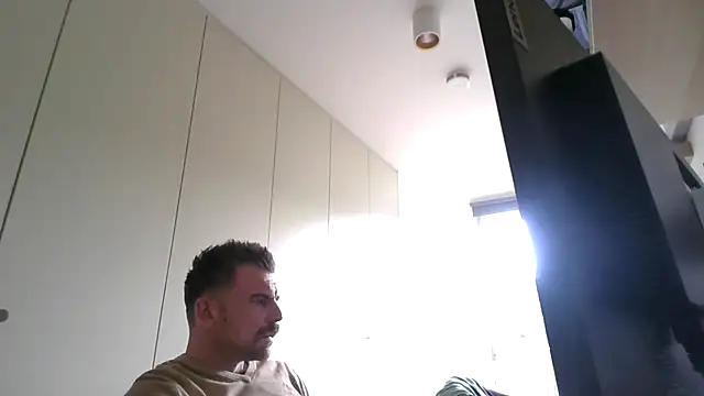 Snapshot of mrbigballs chatting on October 2, 1:51 pm mrbigballs online show from October 2, 1:51 pm