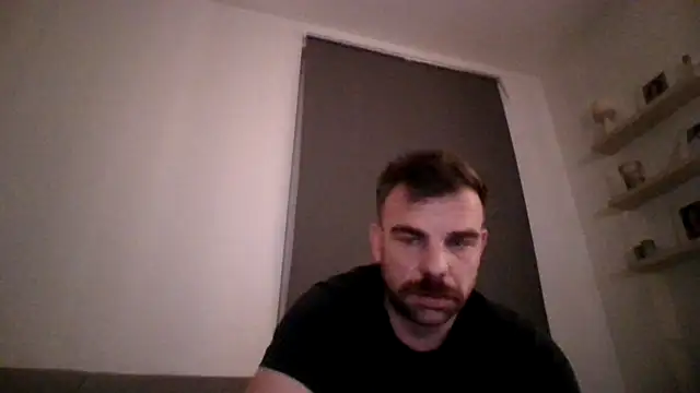 Snapshot of mrbigballs chatting on November 2, 8:33 pm mrbigballs online show from November 2, 8:33 pm