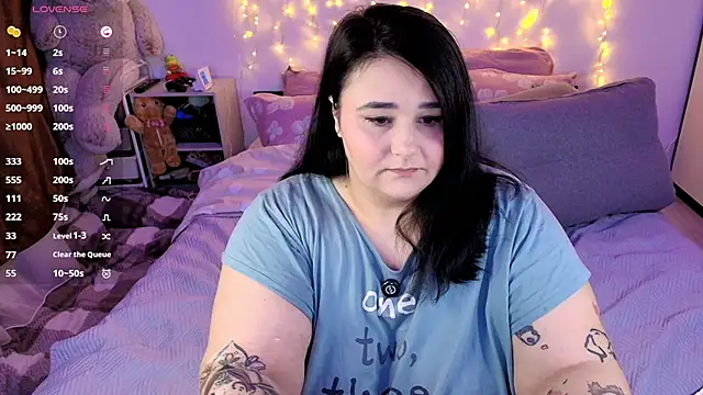 naughtykiss online show from February 15, 10:47 am