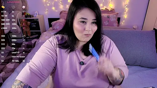 naughtykiss online show from February 21, 11:11 am