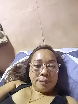 asianwet4u online show from September 11, 9:42 am