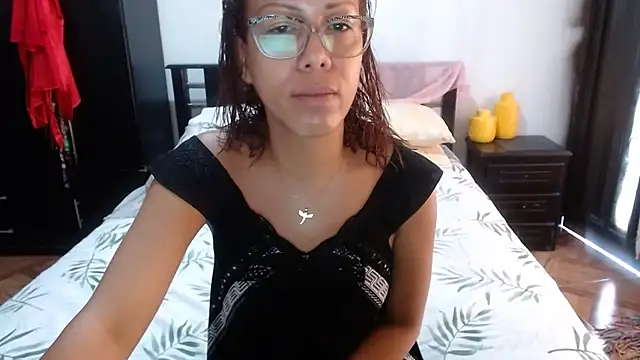 sensual nataliee online show from October 8, 1:42 pm