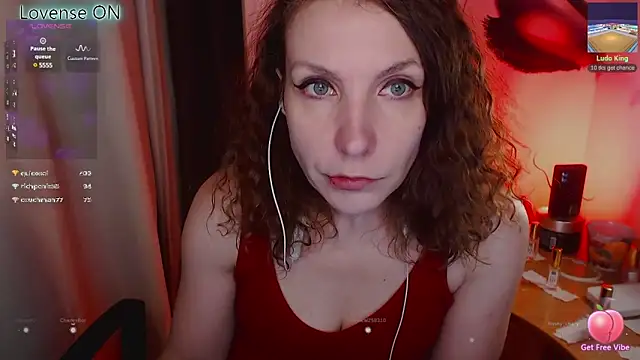 Snapshot of JohansonKatie chatting on March 7, 11:16 pm JohansonKatie online show from March 7, 11:16 pm