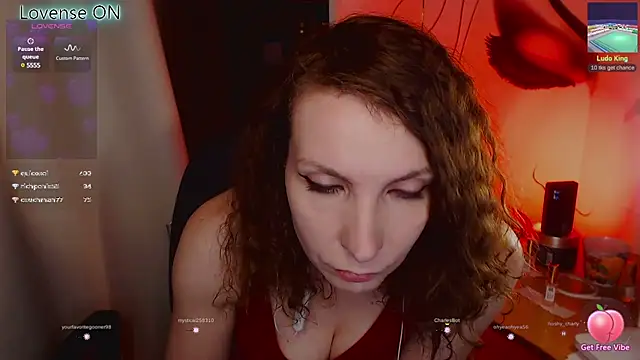 Snapshot of JohansonKatie chatting on March 8, 2:23 am JohansonKatie online show from March 8, 2:23 am