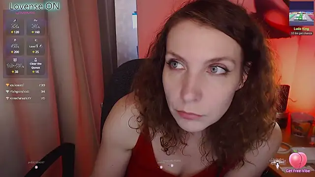 Snapshot of JohansonKatie chatting on March 9, 9:35 am JohansonKatie online show from March 9, 9:35 am