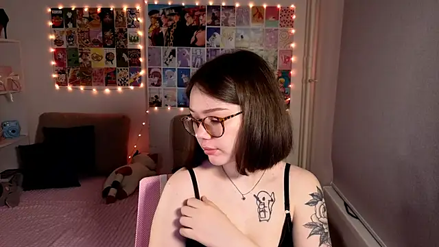 MilenaSaint online show from March 1, 3:32 am