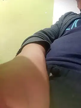 Snapshot of Alejo45a chatting on October 16, 2:18 pm Alejo45a online show from October 16, 2:18 pm