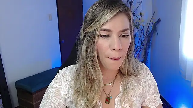 ms sofia x online show from November 4, 3:22 pm