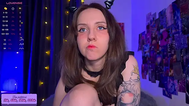 Snapshot of HotaruTomo chatting on November 2, 4:26 am HotaruTomo online show from November 2, 4:26 am