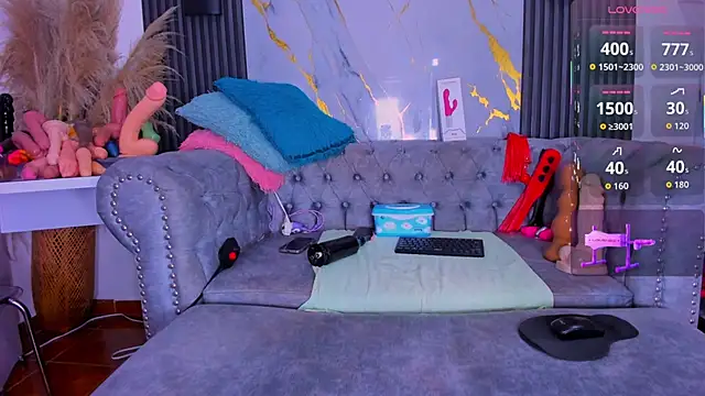 Snapshot of dailly_hot chatting on September 12, 4:45 am dailly hot online show from September 12, 4:45 am