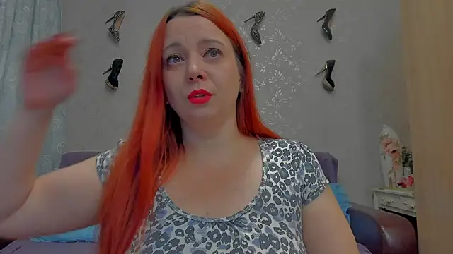 Snapshot of emilianna666 chatting on December 4, 9:51 am emilianna666 online show from December 4, 9:51 am