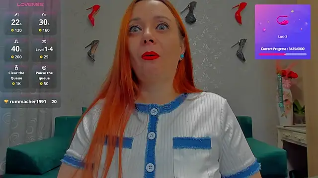 Snapshot of emilianna666 chatting on October 22, 11:54 am emilianna666 online show from October 22, 11:54 am