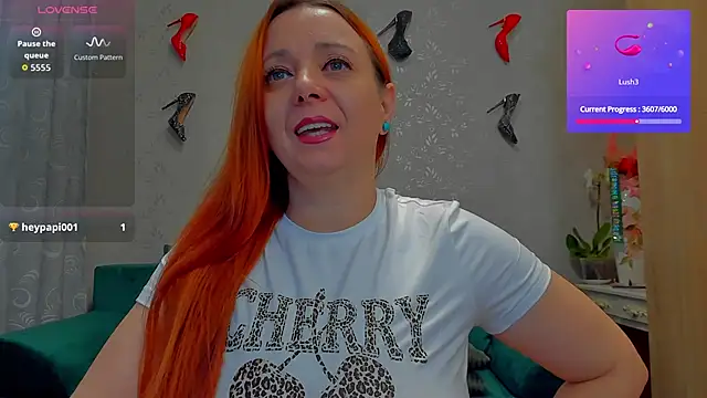 Snapshot of emilianna666 chatting on October 25, 11:51 am emilianna666 online show from October 25, 11:51 am