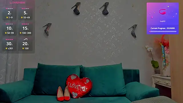 Snapshot of emilianna666 chatting on November 5, 12:05 pm emilianna666 online show from November 5, 12:05 pm