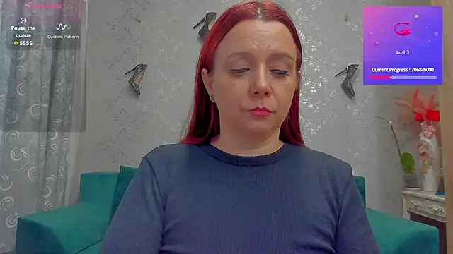 Snapshot of emilianna666 chatting on November 18, 1:04 pm emilianna666 online show from November 18, 1:04 pm