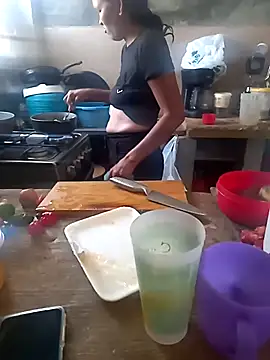 Snapshot of sexicaribe2 chatting on November 4, 5:45 pm sexicaribe2 online show from November 4, 5:45 pm