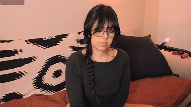 Snapshot of Evie-Luna chatting on January 8, 1:11 am Evie-Luna online show from January 8, 1:11 am