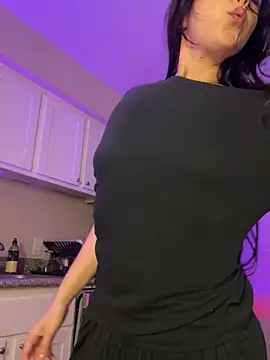 Snapshot of Evie-Luna chatting on January 26, 11:18 pm Evie-Luna online show from January 26, 11:18 pm