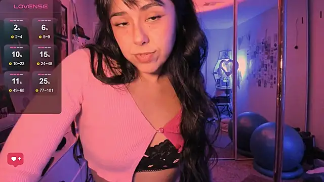 Snapshot of Evie-Luna chatting on October 16, 1:28 am Evie-Luna online show from October 16, 1:28 am